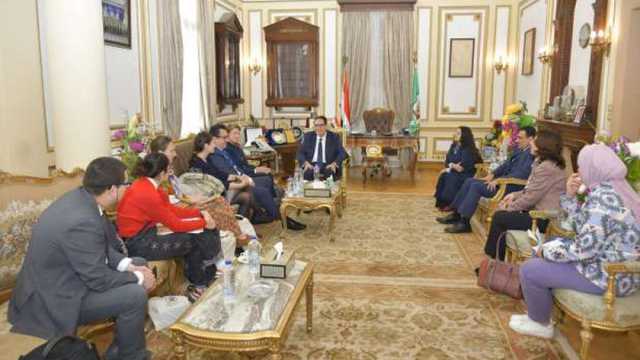 تعزيز التعاون الأكاديمي بين جامعتي القاهرة وستراسبورغ الفرنسية لإنشاء برامج دراسية