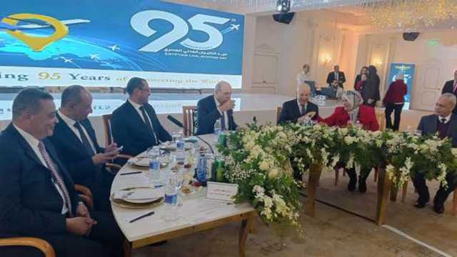 وزبر الطيران المدني: خطة طموحة لمضاعفة أسطول طائرات مصر للطيران