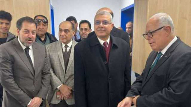 رئيس جامعة الزقازيق يفتتح وحدة قسطرة القلب الجديدة