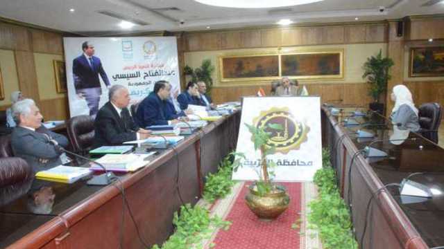 محافظ الغربية يترأس لجنة القيادات لاختيار مديري العموم.. تطبيق معايير الكفاءة