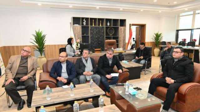 وزير الإسكان يعقد اجتماعا بمقر جهاز مدينة المنصورة لمتابعة تنفيذ المشروعات