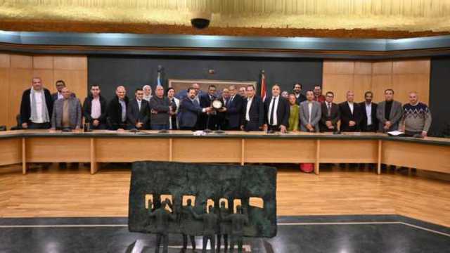 شعبة «اتصالات الصحفيين» تُكرم أسامة كمال بعد اختياره عضوا بـ«الوطنية للإعلام»