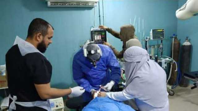 محافظ الجيزة: 1940 مواطنا استفادوا من قافلة «الأزهر» العلاجية بالواحات البحرية