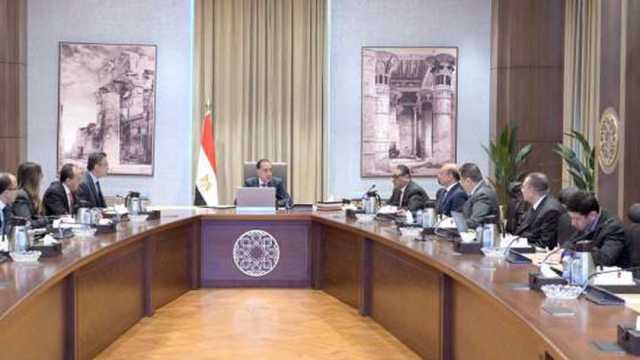 مدبولي يبحث مع وزير التموين إصلاح وإعادة هيكلة منظومة الدعم