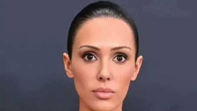 تحليل لغة جسد كاني ويست وزوجته بعد ظهورها الصادم.. ماذا قالا على السجادة الحمراء؟