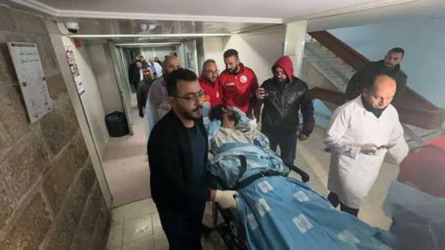 بالتكبير والتهليل.. اللحظات الأولى للإفراج عن الأسرى الفلسطينيين: أحدهم في غيبوبة (فيديو) / عاجل