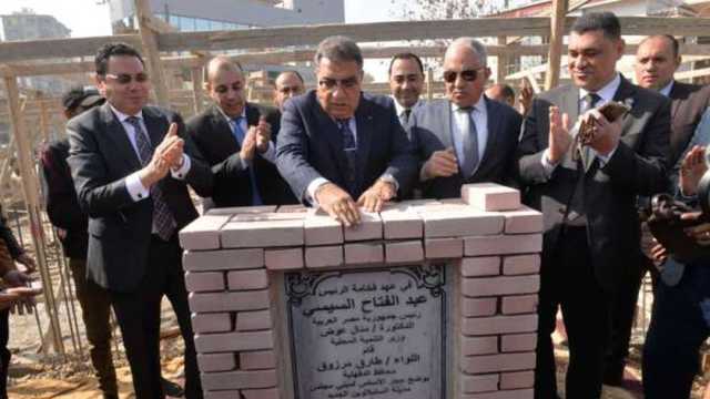 محافظ الدقهلية يفتتح مدرستين ويضع حجر أساس الثالثة بتكلفة 38 مليون جنيه
