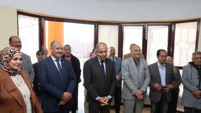 محافظ المنيا يتفقد سير العملية التعليمية في المدارس