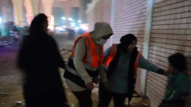 لا تملك مأوى.. «التدخل السريع» يُنقذ سيدة وأبناءها الخمسة من التشرد في شوارع الجيزة