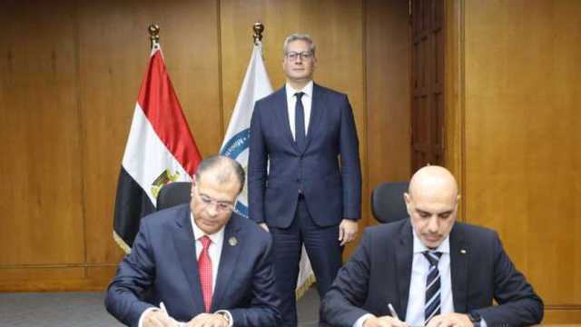 وزير البترول يشهد توقيع 3 اتفاقيات لتطوير مصانع أبو قير للأسمدة