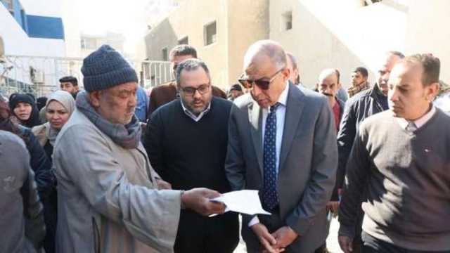 محافظ المنيا يوجه بتغيير الطاقم الإداري بمستشفى المبرة بسبب التقصير