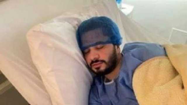 تفاصيل الحالة الصحية للمطرب مصطفى حجاج.. ممنوع من الكلام