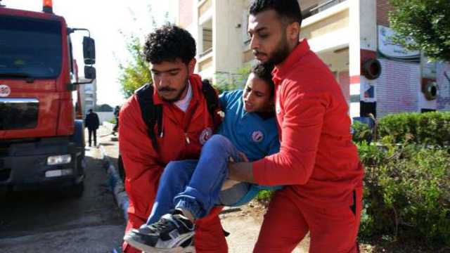 طوارئ القناة تدرب طلاب المدارس على الإخلاء في حالة «الزلازل والحرائق»