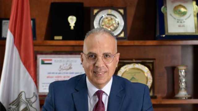وزير الري يوجه بإعداد دراسة متكاملة عن تأثير الري الحديث على الأراضي القديمة