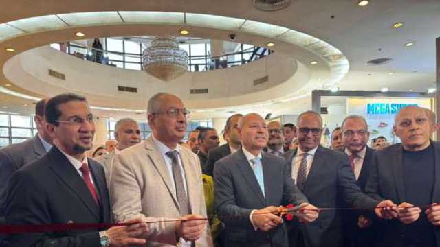 محافظ القاهرة يفتتح معرض القاهرة الدولي للجلود بمشاركة 170 علامة تجارية