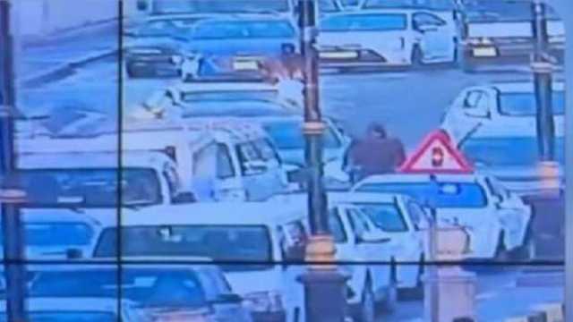 شهامة شاب عراقي تنقذ طفلا من الموت: «ضلوعي اتكسرت»