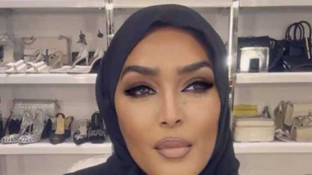 نجوم الفن يهنئون المطربة وعد السعودية على الحجاب