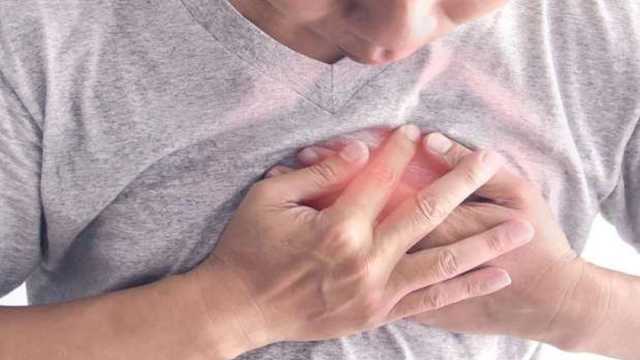 4 طرق لمواجهة ضيق التنفس أثناء الإصابة بالإنفلونزا.. تهديد وتمرين سريع