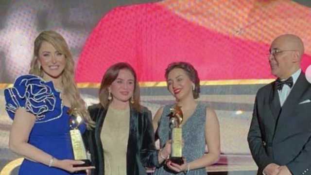 تكريم إلهام شاهين وابنة شقيقتها في ملتقى التميز والإبداع العربي