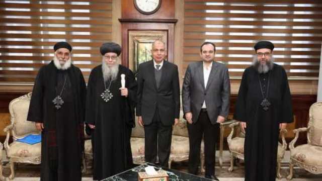 محافظ المنيا يستقبل وفد مطرانية مغاغة والعدوة لتعزيز المشاركة المجتمعية