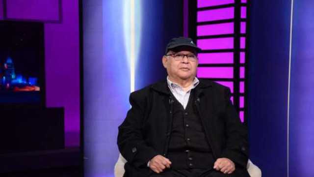 «عادل إمام حلف بالطلاق أنه ميقصدش».. علاء زينهم يكشف سر خلافه مع الزعيم