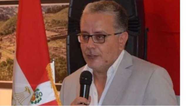 «الفنون التشكيلية» يفتتح معرضي «حصاد السنين» ومصطفى الفقي