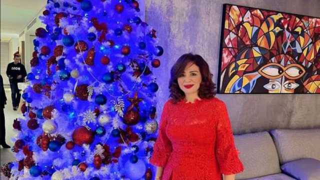 إلهام شاهين تحتفل بالكريسماس بصحبة عدد من الفنانين في منزل كارول سماحة (صور)