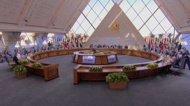كاتب صحفي: إيران تركز على الاقتصاد في ظل العقوبات الغربية المفروضة عليها
