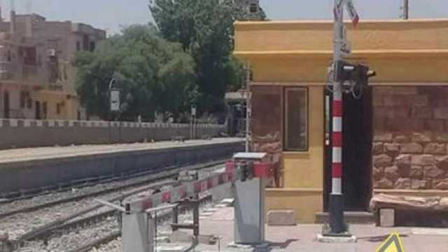غلق مزلقان ديرمواس البحري في المنيا لمدة 3 أيام لأعمال الصيانة والتطوير
