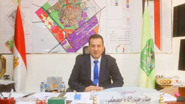 رئيس جهاز العاشر من رمضان يتابع أعمال تطوير الطرق والصيانة بالمدينة