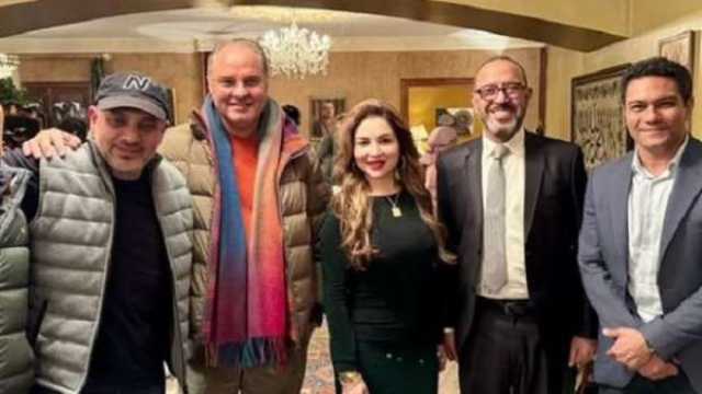 كواليس جديدة من مسلسل الحب كله بطولة آسر ياسين ومي عزالدين (صور)