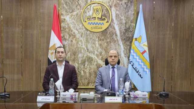 محافظ كفر الشيخ يناقش محاور تطوير مدينة فوه مع الحفاظ على الهوية التراثية