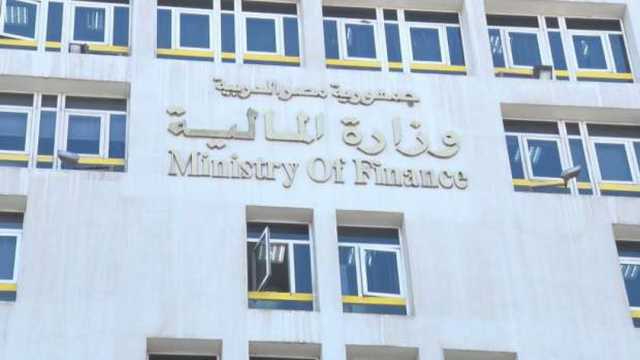 قرار جمهوري بالموافقة على قرض بمبلغ 500 مليون دولار لصالح وزارة المالية