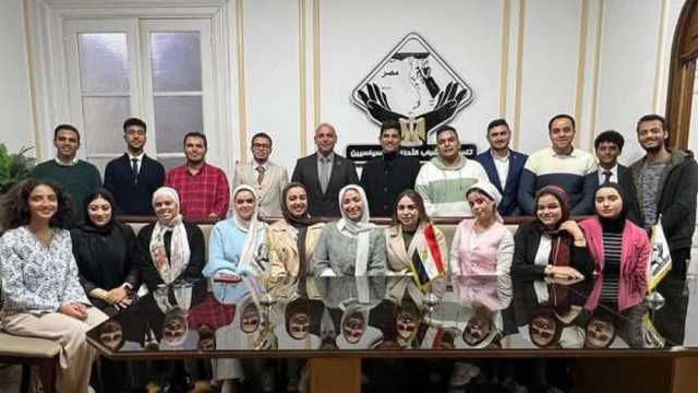 مركز بناء الكوادر بالتنسيقية ينظم برنامجا لطلاب «نموذج محاكاة الاتحاد الإفريقي»