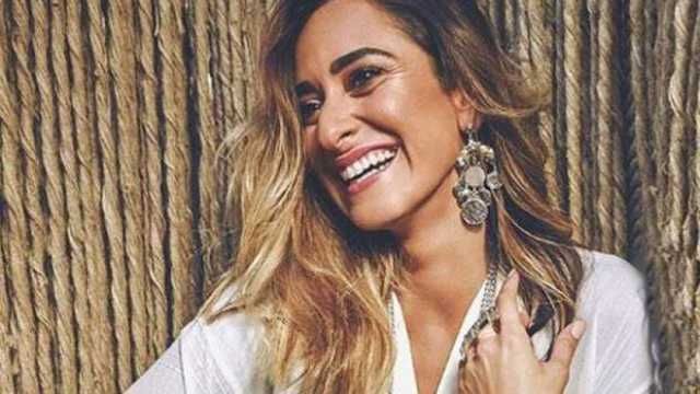 تخلت عن إطلالتها المعتادة.. أمينة خليل تظهر بالحجاب في «لام شمسية»