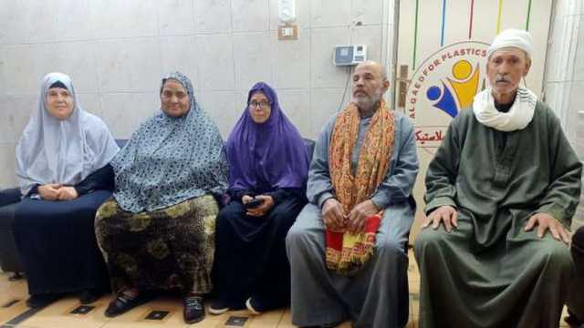 7 رحلات عمرة لأهالي «بيلا».. هدية من «فاعل خير»