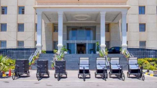 محافظ الإسكندرية يبحث مع قنصل فرنسا توفير دراجات كهربائية في شوارع عروس البحر المتوسط