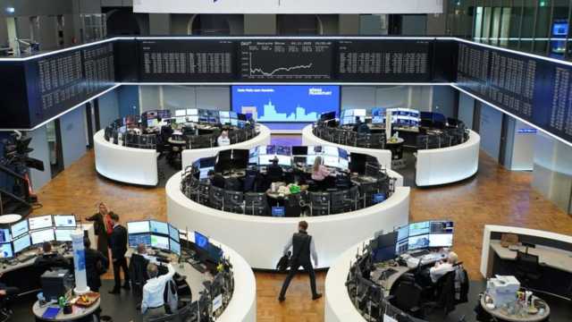 مؤشرات الأسهم الأوروبية تسجل تراجعات جماعية