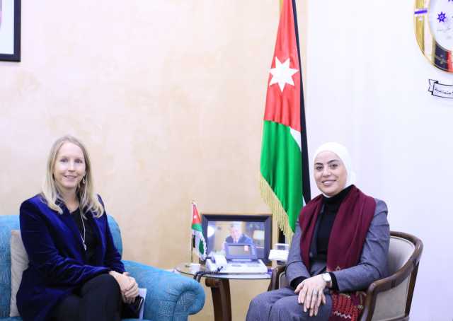 وزيرة التنمية الاجتماعية تبحث مع السفيرة الهولندية تعزيز التعاون في مجالات الحماية والتمكين الاجتماعي