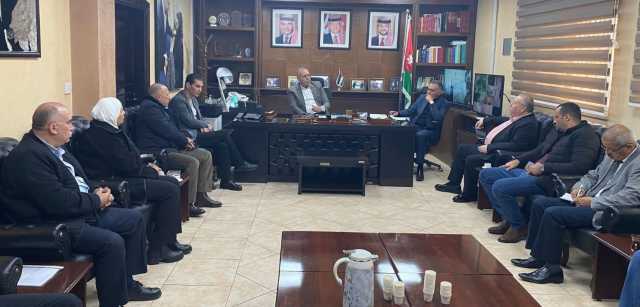 محافظ مادبا يبحث خطة الطوارئ الشتوية استعدادًا للأحوال الجوية المتوقعة