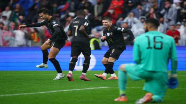 فرنانديز يقود البرتغال للتأهل بكرة عالمية ويعوّض غياب رونالدو بثلاثية