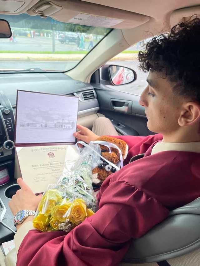 الشاب الأردني عبدالرحمن الشقباوي يرفع اسم الزرقاء عالياً بتفوقه في الثانوية العامة بأمريكا