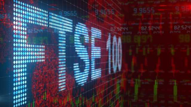 فوتسي 100 يلامس أعلى مستوى في 4 أسابيع رغم بيانات نمو ضعيفة