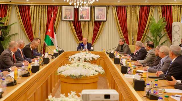 “مالية الأعيان” تبحث استراتيجية وخطط وزارة الزراعة