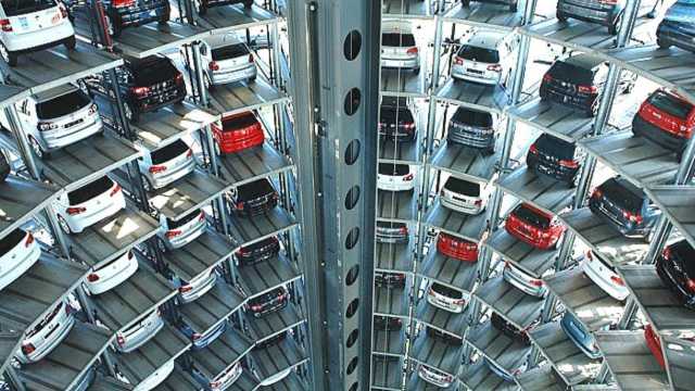 السلط تتجه نحو المستقبل: مواقف طابقية وحلول مرورية مستدامة