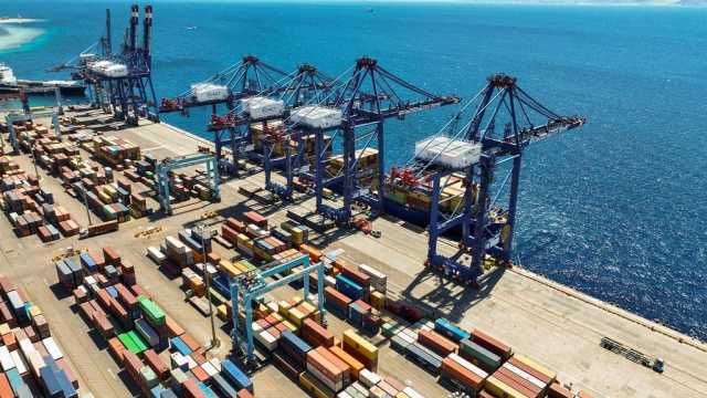 ميناء حاويات العقبة يحقق نموًا تشغيليًا بنسبة 22.2٪ في تشرين الثاني 2025