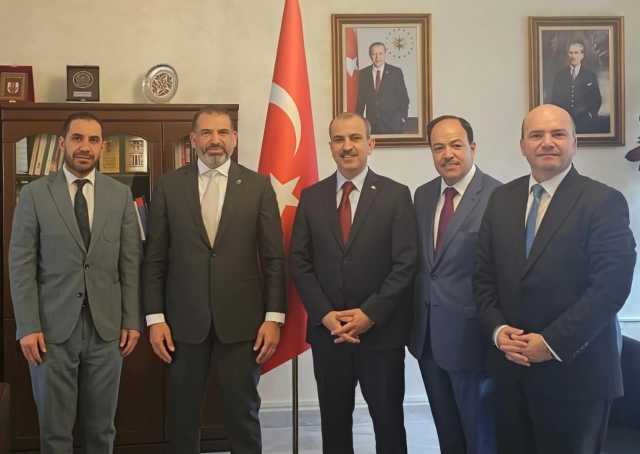 العلاونة وجايماز يبحثان تعزيز التعاون الاقتصادي بين الأردن وتركيا