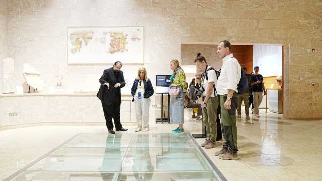 وفد إعلامي إيطالي يزور البترا