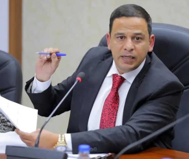 أبو هنية يقترح مادة ” العلوم العسكرية” كمتطلب أساسي للجامعات