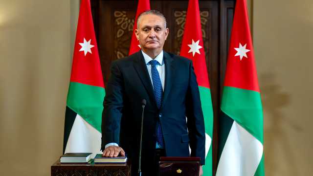 وزير البيئة يؤكد أهمية إدارة البطاريات الكهربائية للتوجه نحو النمو الأخضر